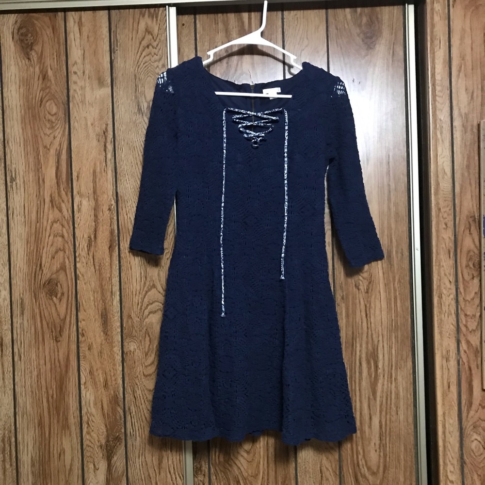 3/4 length sleeve, lace mini blue dress. Size 8
